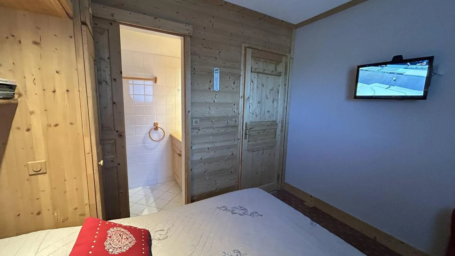 Charmant Appartement Meribel - 2 Pieces, Cabine, Balcon Sud, Casier A Skis - Fr-1-355-266 Les Allues フランス