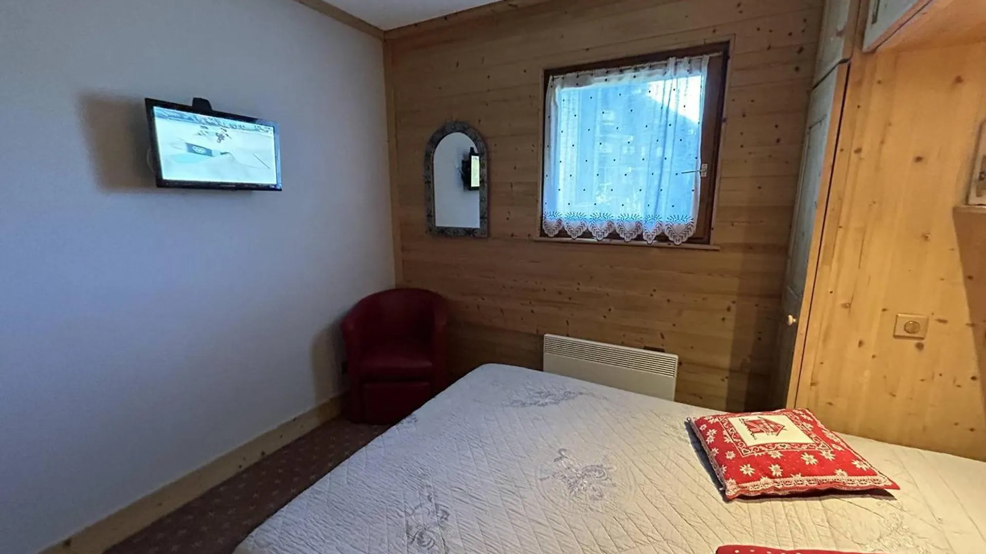Charmant Appartement Meribel - 2 Pieces, Cabine, Balcon Sud, Casier A Skis - Fr-1-355-266 Les Allues 0*,